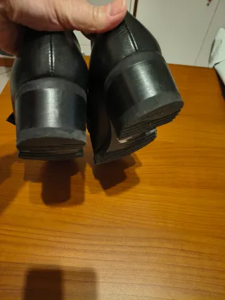 Scarpe donna pelle nera n.38
