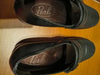 Scarpe donna pelle nera n.38