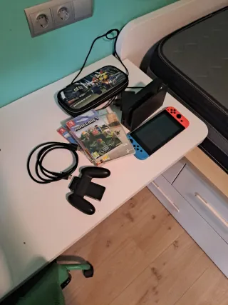 Nintendo Switch + 6 Juegos