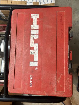 Pistola Clavos Hilti DX 450