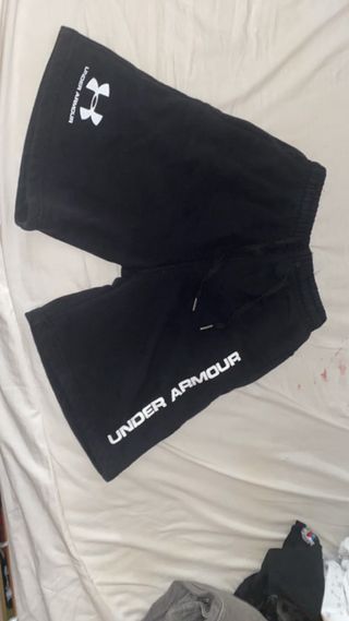 Pantalón corto Under Armour negro