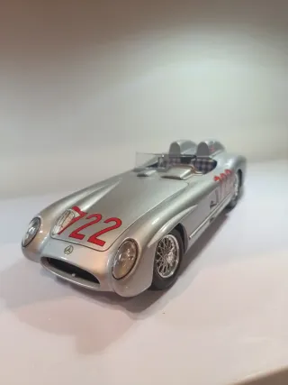 Mercedes 300 SLR Burago 1:18