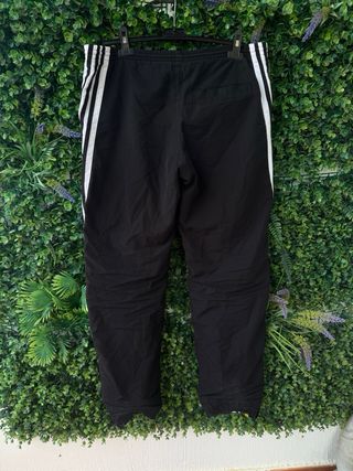 Pantalón Adidas Negro con Rayas Blancas