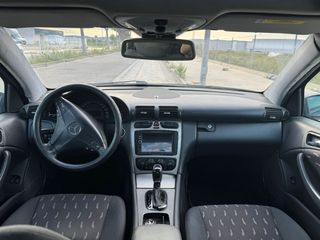 Mercedes-Benz C220 2005