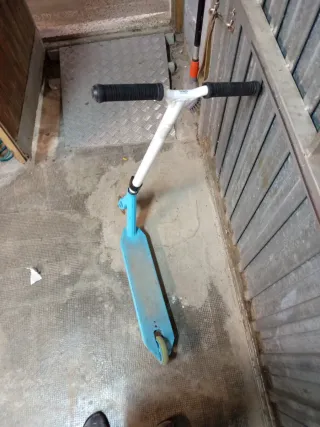 Patinete infantil azul