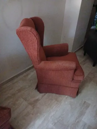 2 poltrone in tessuto bordeaux
