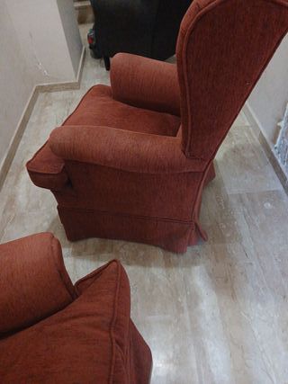 2 poltrone in tessuto bordeaux
