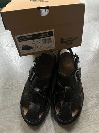 Sandalias Dr. Martens Fisherman Negras