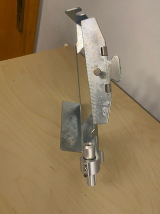 Emplumadora de flechas para tiro con arco