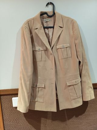 Chaqueta piel sintética beige