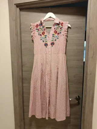 Vestido Zara Rayas Flores Bordadas Largo