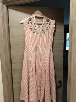 Vestido Zara Rayas Flores Bordadas Largo