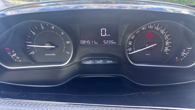 Peugeot 208 Style 110cv