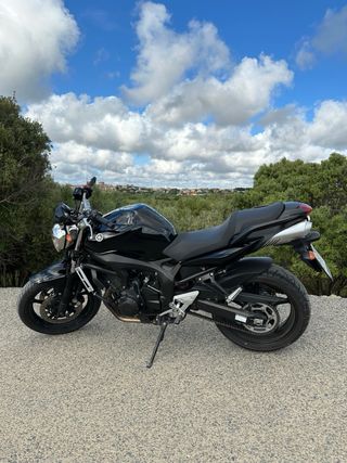 Yamaha FZ6 S2