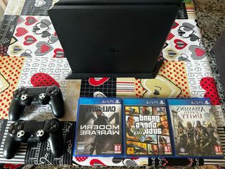 PS4 Slim 1TB Negra + 3 Juegos