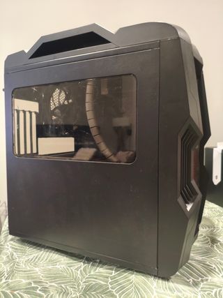 Torre PC Aerocool Strike-X con ventiladores, luces