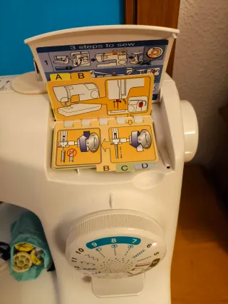 Máquina de coser Toyota.