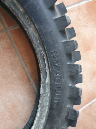 Neumático Cross/Enduro Pirelli