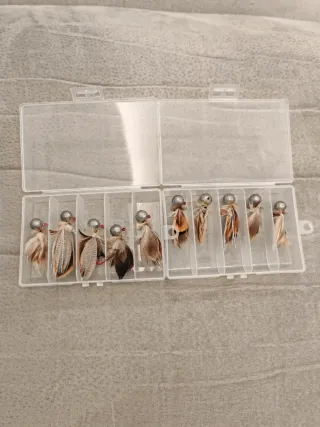 Set mosche con testa piombata da pesca