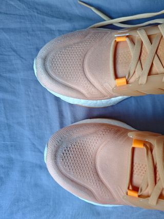 Adidas Ultraboost 22 Naranja