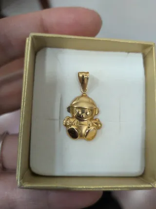 Colgante niño oro 18k