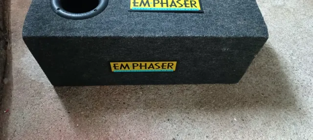 Cajón Subwoofer EM PHASER