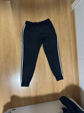 Pantalón Adidas Negro con Rayas Blancas