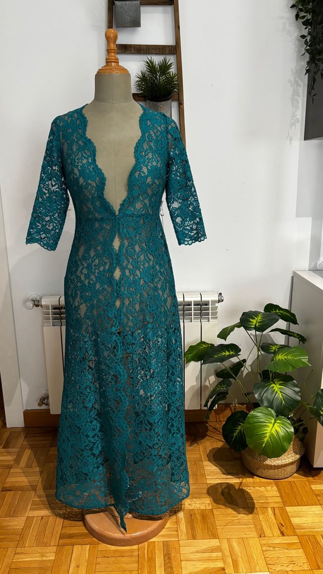 Abrigo largo de encaje verde azulado