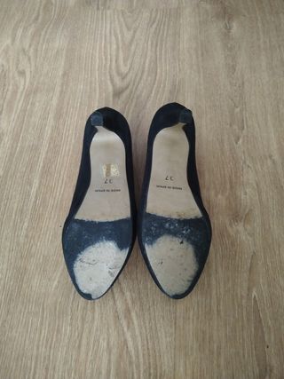 Zapatos tacón piel ante negros