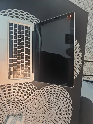 Ordenador Apple Plata