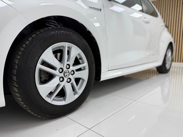 TOYOTA Yaris 120H 1.5 Business Plus desde 249€/mes