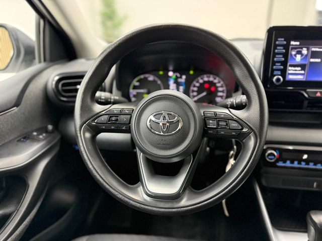 TOYOTA Yaris 120H 1.5 Business Plus desde 249€/mes