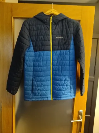 Chaqueta Columbia plumífera azul y negra
