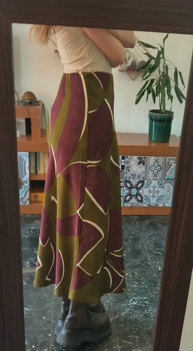 Falda satinada verde oliva y burdeos - Talla S
