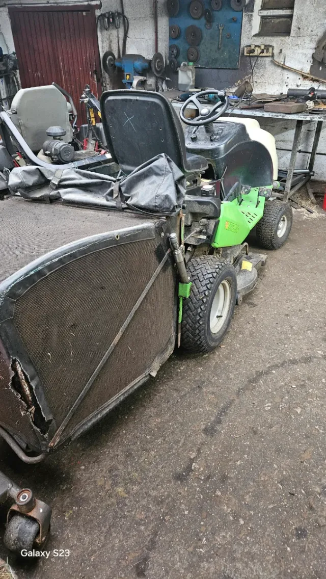 Etesia MKEHH Cortacésped