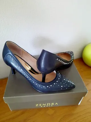 ZAPATOS ZENDRA TACHUELAS 