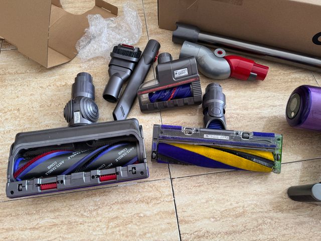 Dyson V15 Detect Absolute