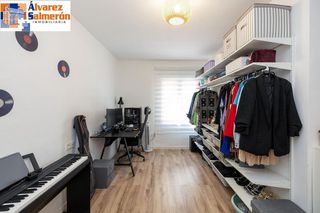Piso en venta en Residencial Triana - Barrio Alto en Gabias (Las)