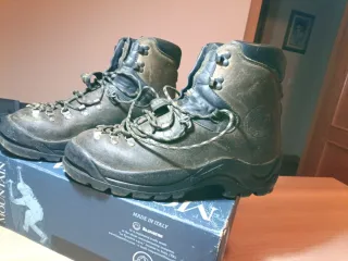Bota La Sportiva Makalu Hombre Beige/Negro