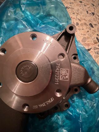 Bomba de agua Man TGL TGM 2004