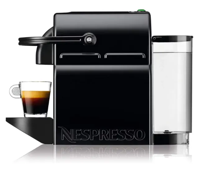 Cafetera Nespresso Negra