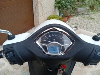 Moto Piaggio Liberty 125cc Seminueva