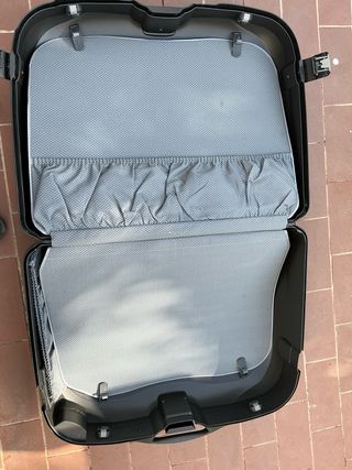 Maleta de viaje Samsonite negra