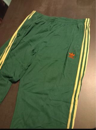 Pantalones Adidas Verdes con Rayas Amarillas