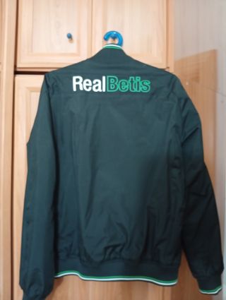 Chaqueta Macron Real Betis Talla xl