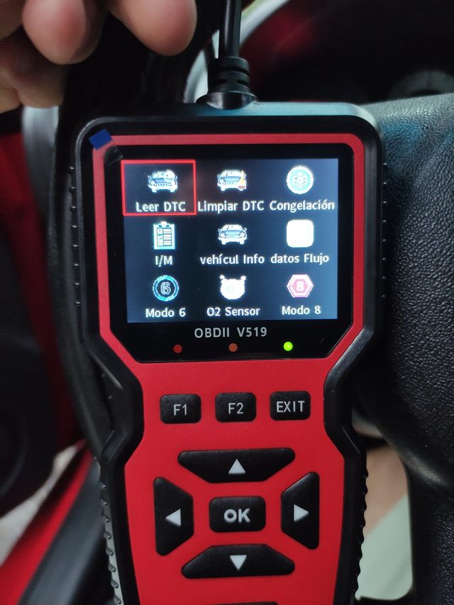 Máquina diagnosis V519 OBD2 ROJO
