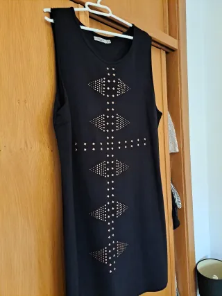 Vestido fiesta negro con pedrería