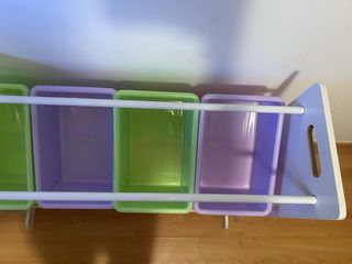 Organizer per giocattoli con secchi