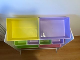 Organizer per giocattoli con secchi