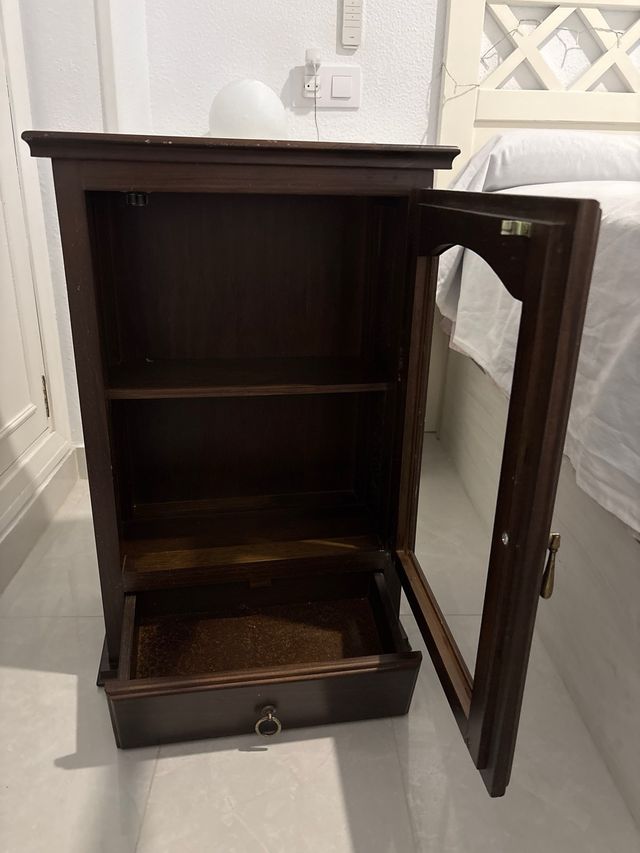 Mueble de madera con balda y cajón